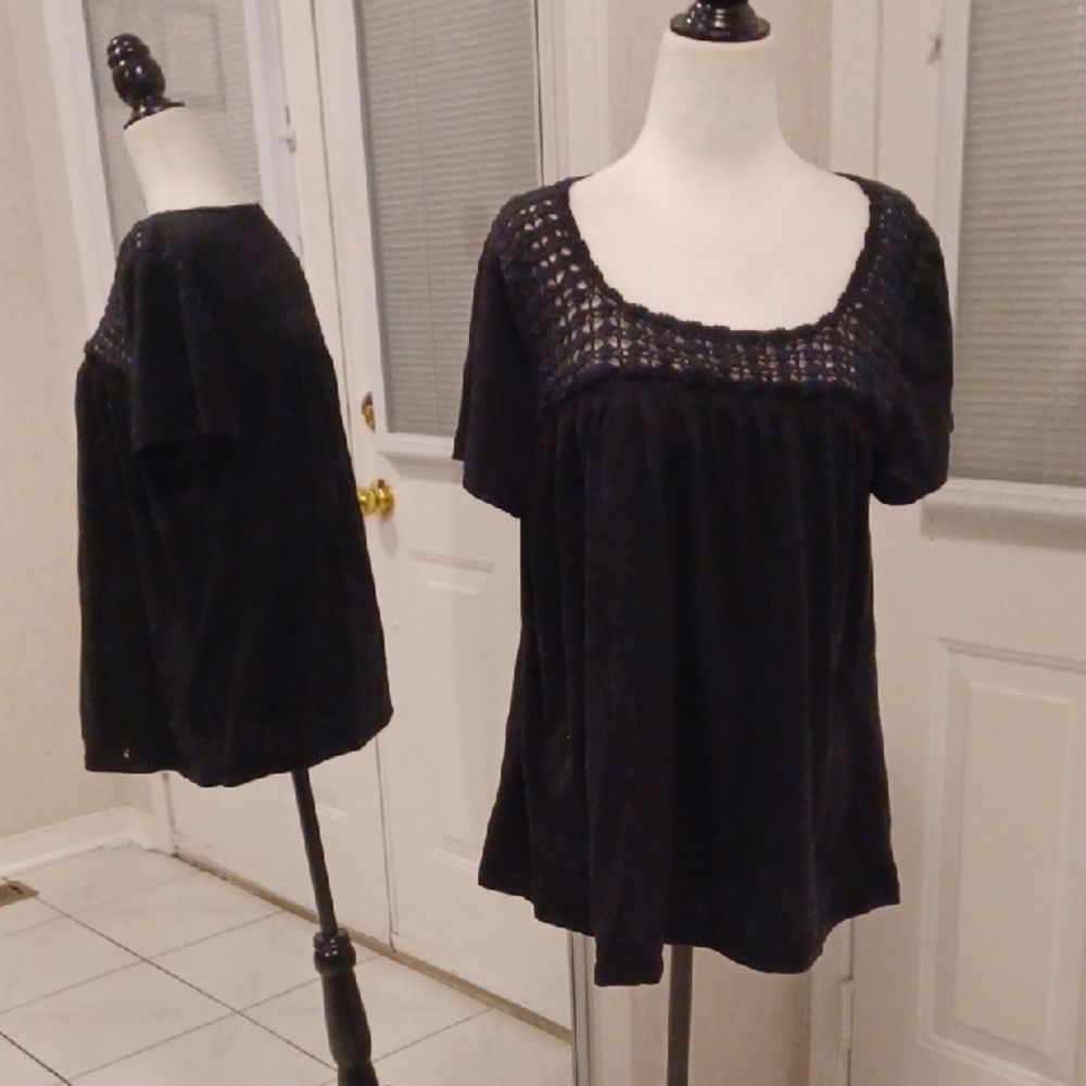 $4 Add-on Black Boxy Tee With Knit Detail - Size 2X (Runs Small)